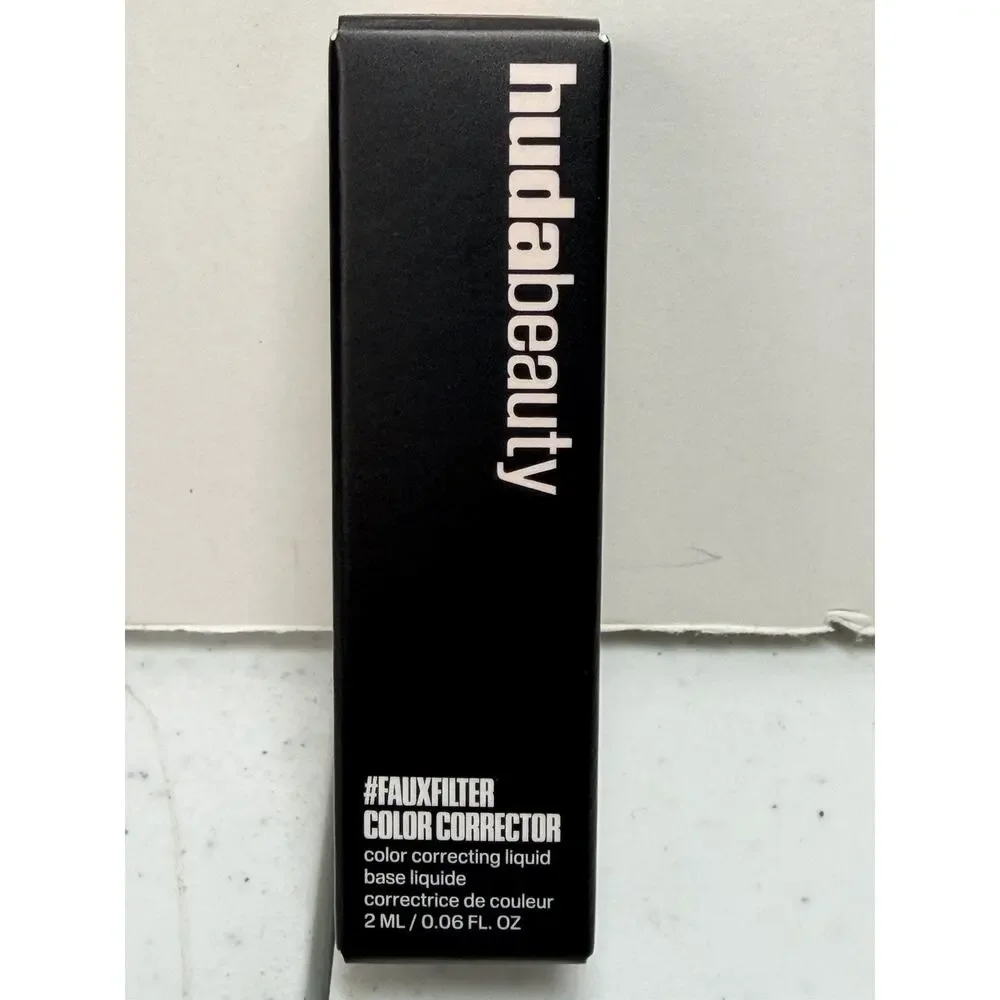 Huda Beauty Fauxfilter Color Corrector in Peach Small Sample 0.06 oz